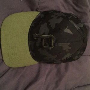 A pirates baseball cap only worn once